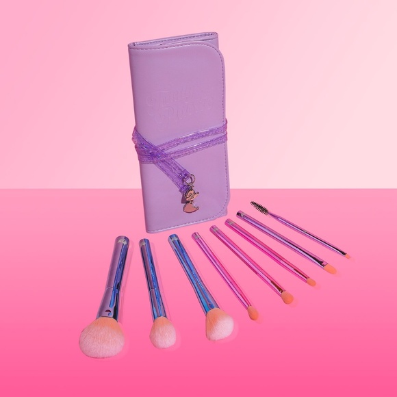 BH Cosmetics The Total Package Totally Plastic 8 Piece Brush Set - Picture 1 of 5
